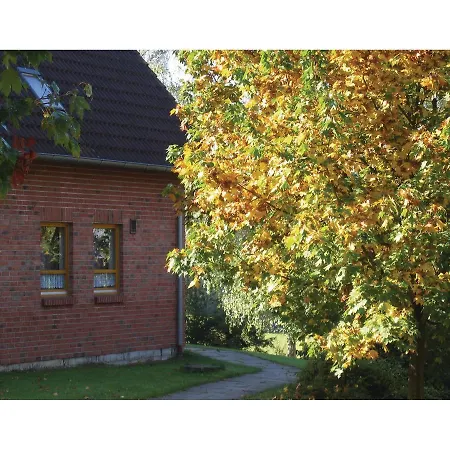 Three-bedroom Holiday In Nieheim